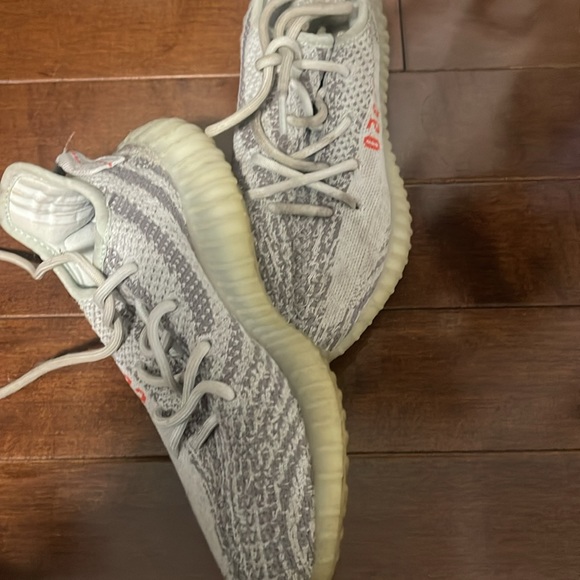 Yeezy 350 Size 5.5 Men Size 7 Women - Picture 3 of 3
